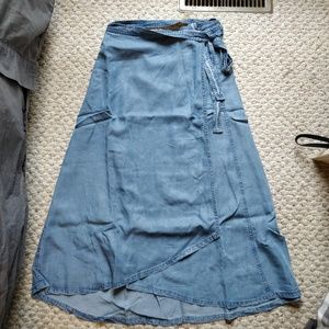GAP | Midi Chambray Wrap Skirt